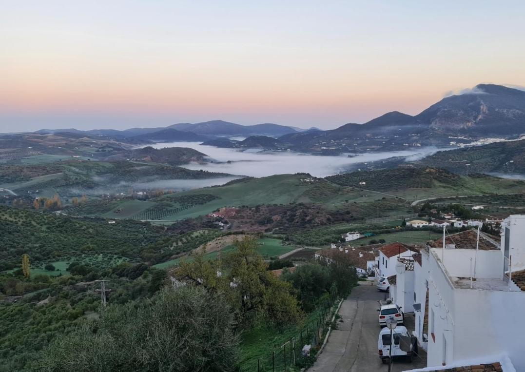 منزل الضيف زاهارا دي لا سييرا  في Entre Vistas المظهر الخارجي الصورة